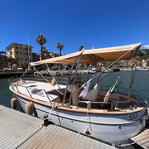 Welcome Riviera - Al Castello-vista Mare -romantico E A 20 Metri Dal Mare-toll Parking At 15 Euro Per Day To Be Booked In Advance -subject To Availability Rapallo